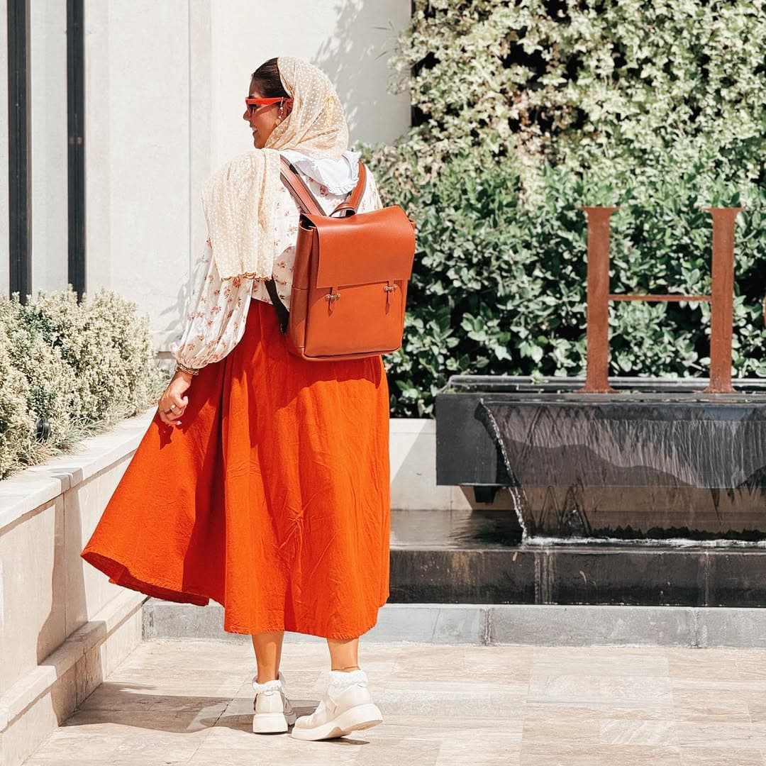 کوله پشتی دخترانه چرم دست دوز