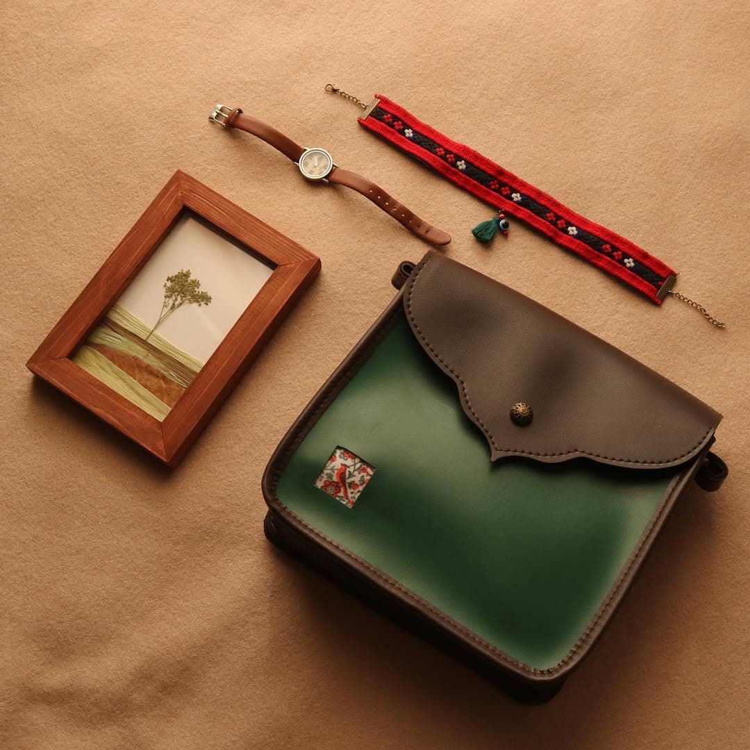 کیف دوشی چرم زنانه