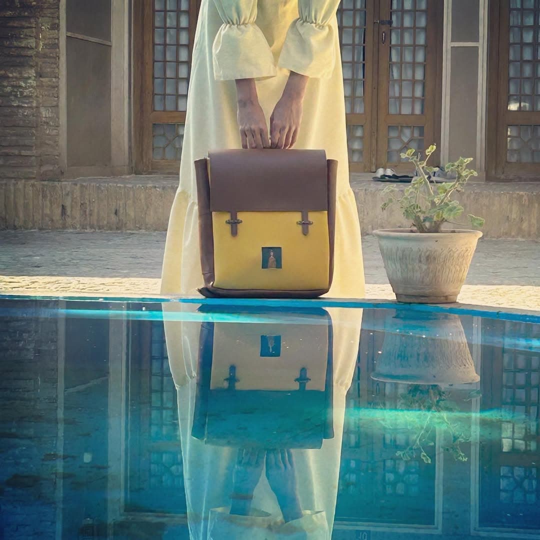 کوله پشتی چرم زنانه