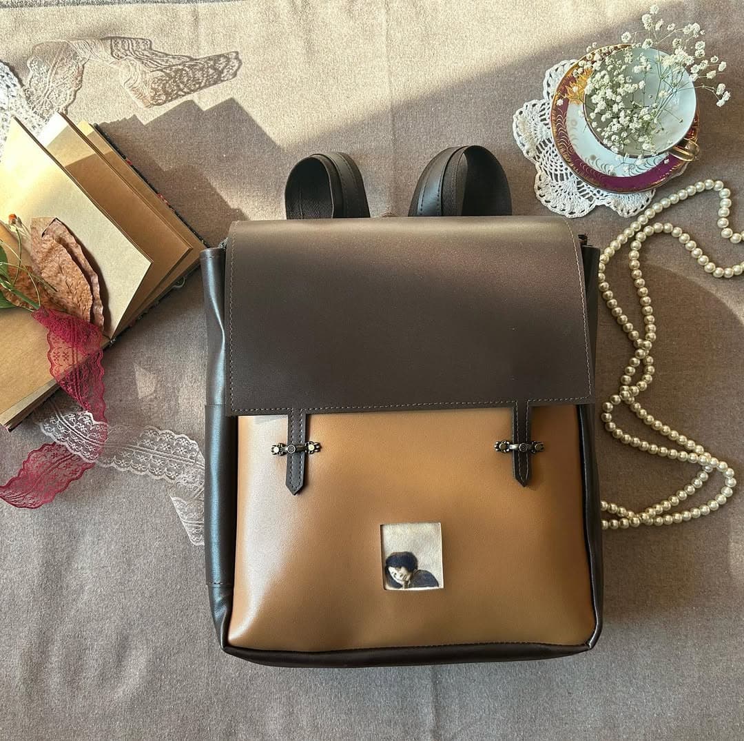 کوله پشتی چرمی دست دوز دخترانه