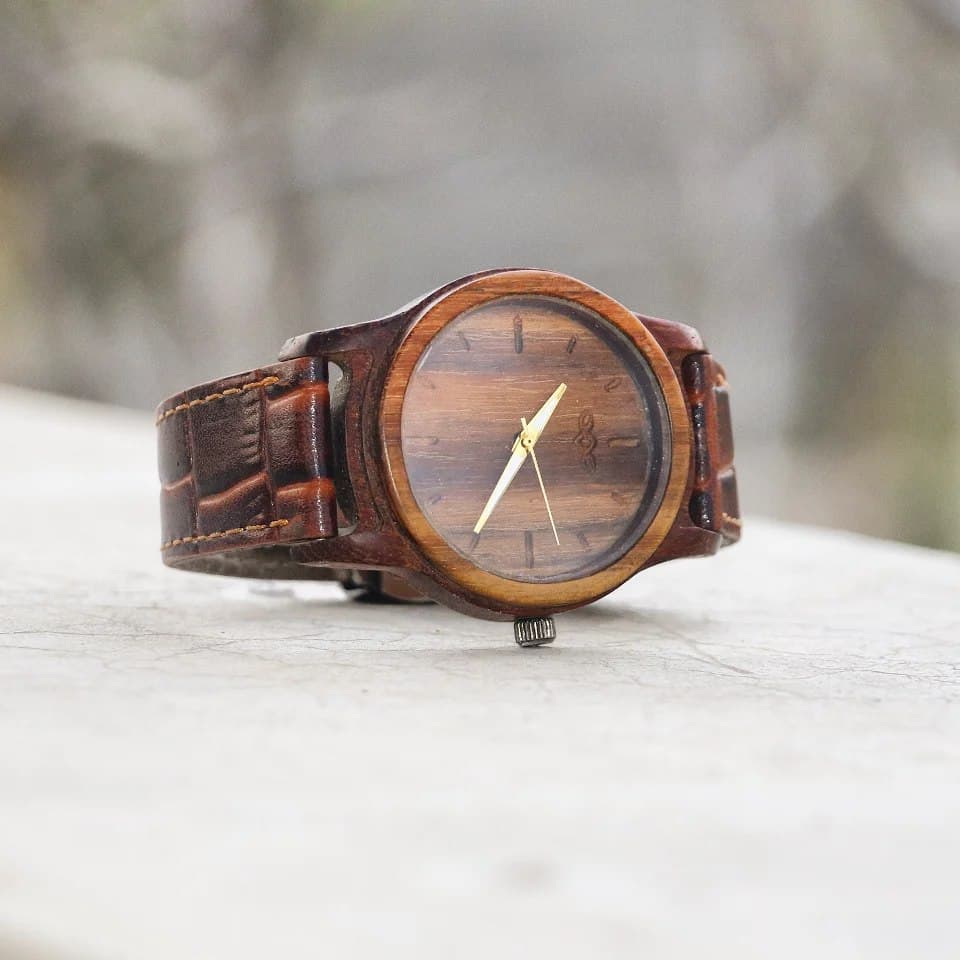 ساعت مچی چوبی با بند چرم - موتور میوتا ژاپن