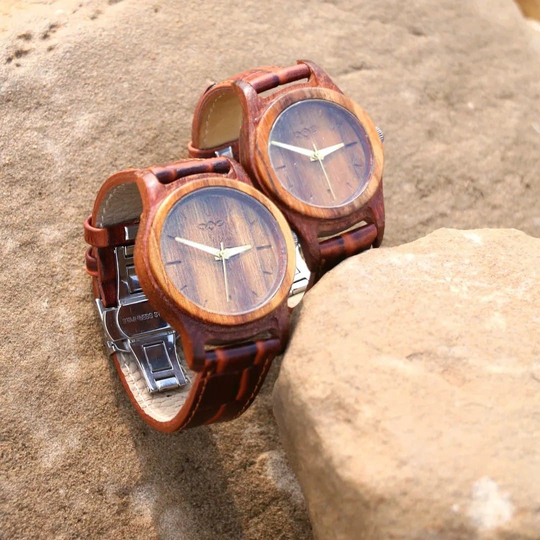 ست ساعت مچی دستساز چوبی با بند چرم مدل رایکا