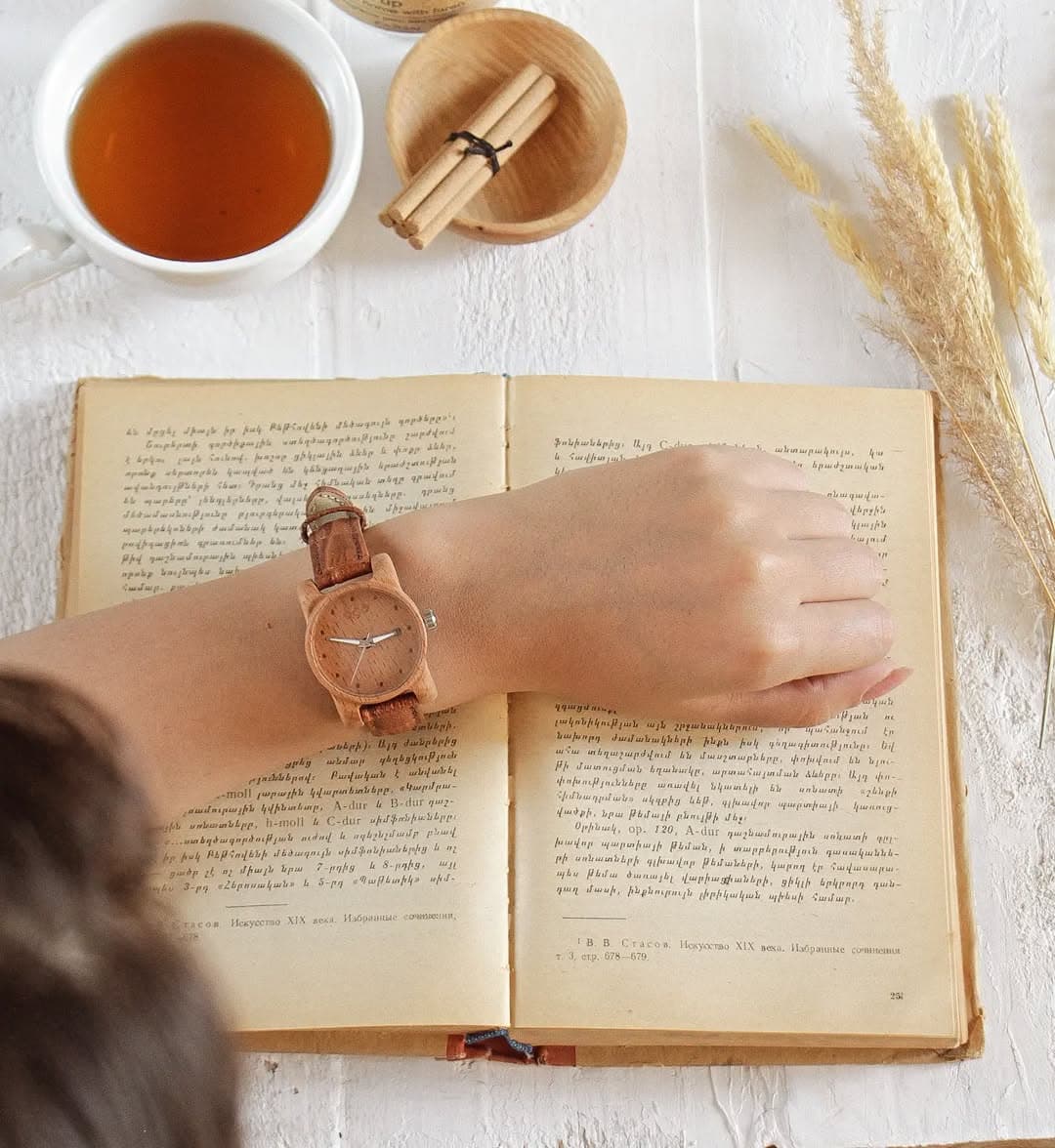 ساعت مچی چوبی زنانه مدل وینسار - چوب راش