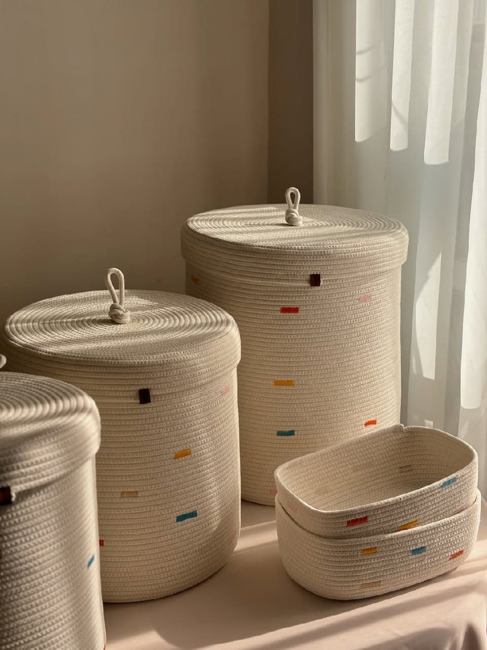 سبد نظم دهنده کنفی درب دار دستبافت مدل کوک رنگی