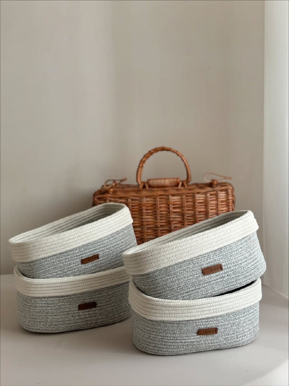 باکس نظم دهنده قیطانی طوسی و سفید مدل بیضی