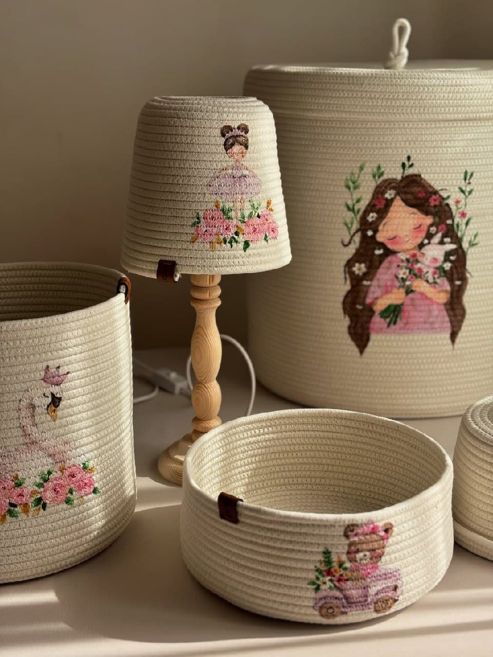 ست اکسسوری اتاق کودک دست ساز طرح ماه دخت