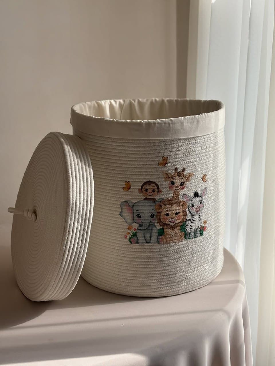 سبد لباس و اسباب بازی کودک درب دار طرح حیوانات جنگل