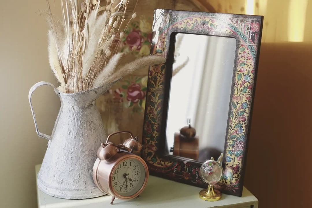 آینه رومیزی دکوپاژ طرح سنتی