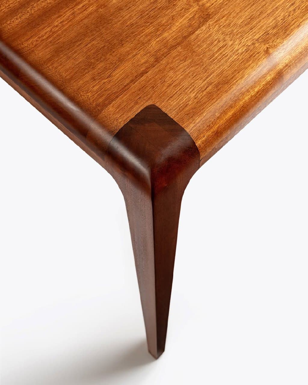 میز ناهارخوری چوبی مدل فلو