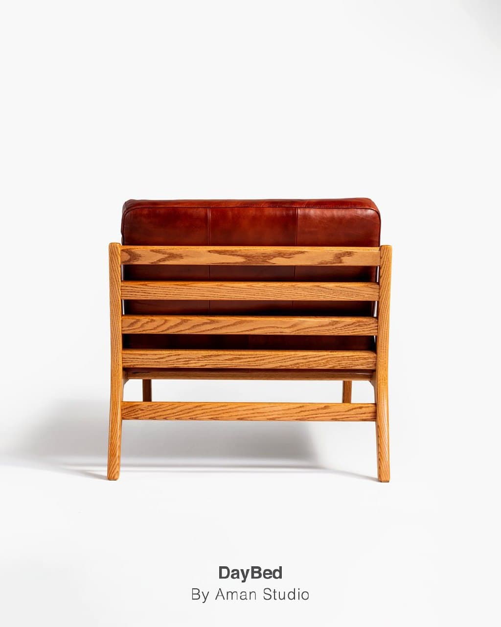 دی‌بد چوبی مدرن با چوب بلوط آمریکایی