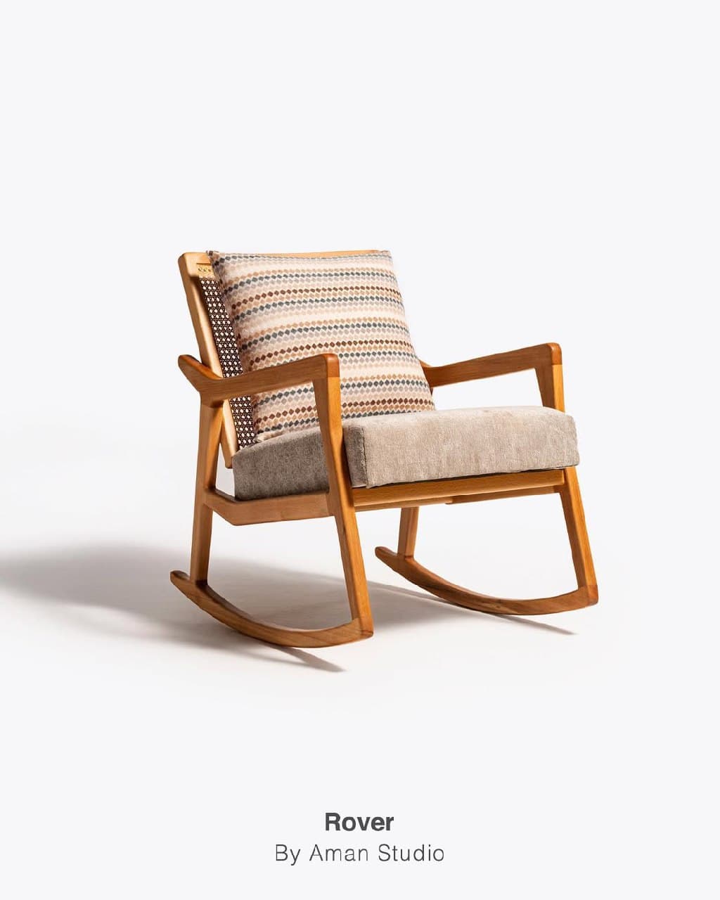 صندلی راکینگ چوبی مدل Rover