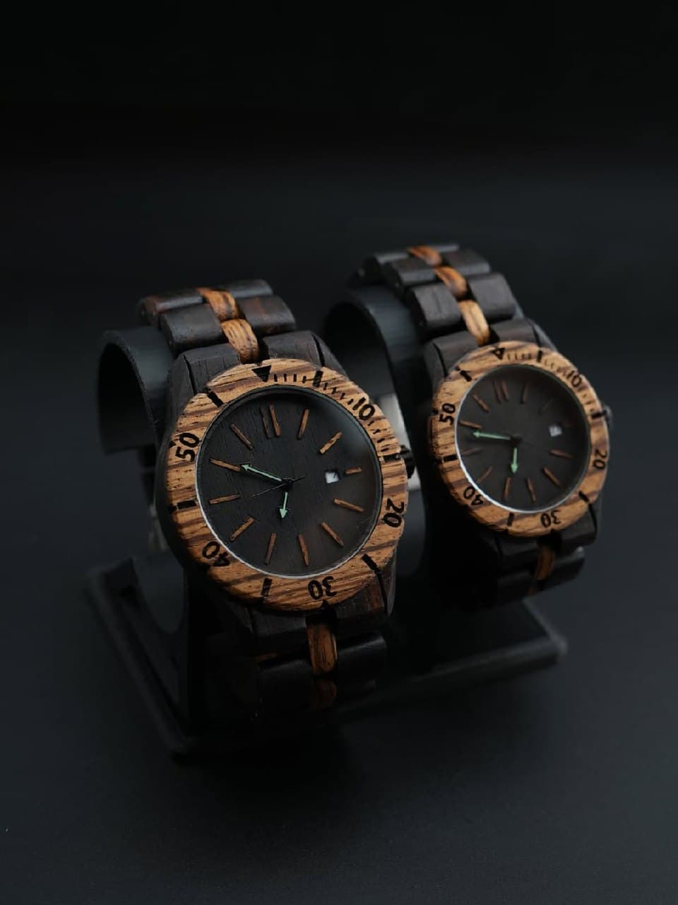 ساعت چوبی مدل آرون