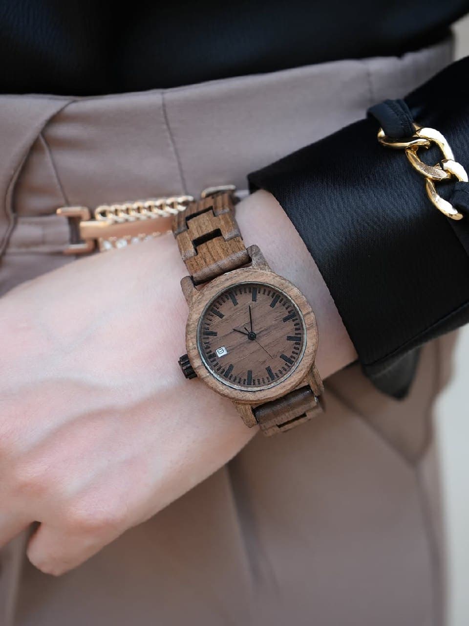 ساعت مچی چوبی مدل میترا