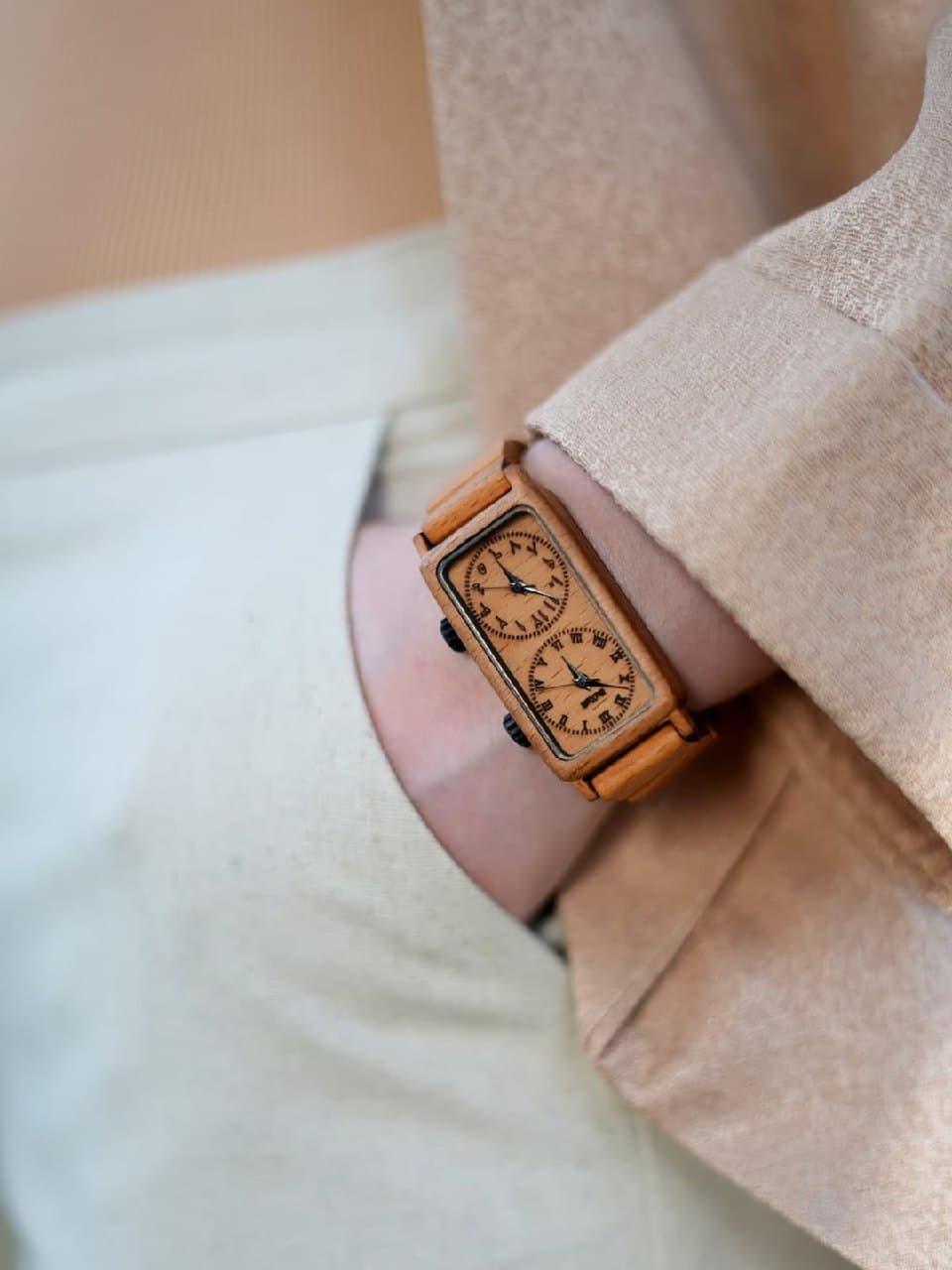 ساعت چوبی دستساز مدل Dualyn