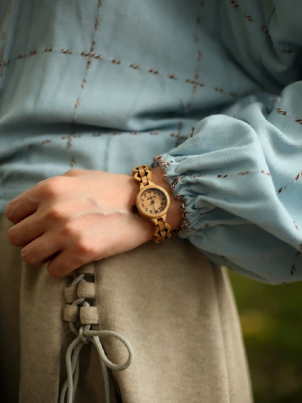 ساعت چوبی زنانه مدل لیان