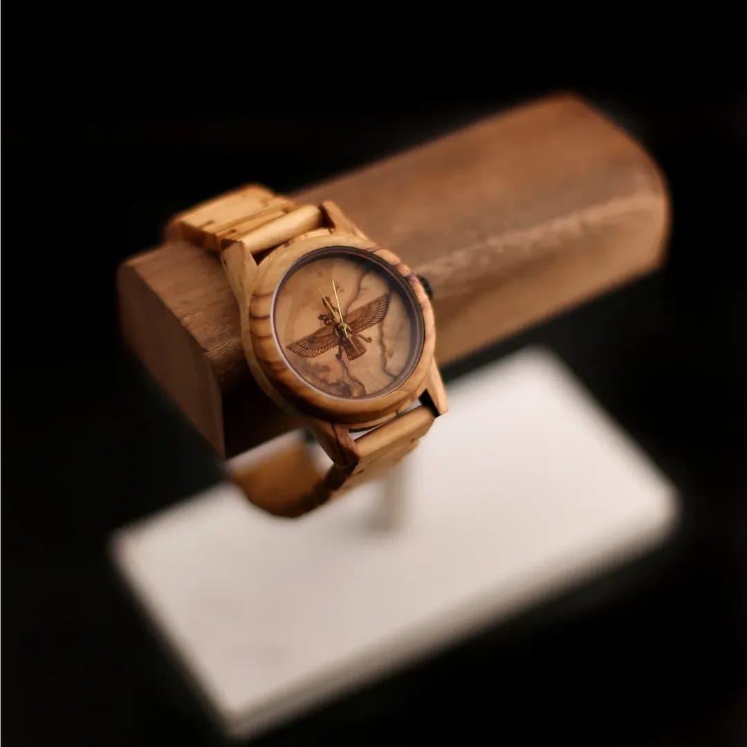 ساعت مچی چوبی مدل ایسر با صفحه طرح فروهر