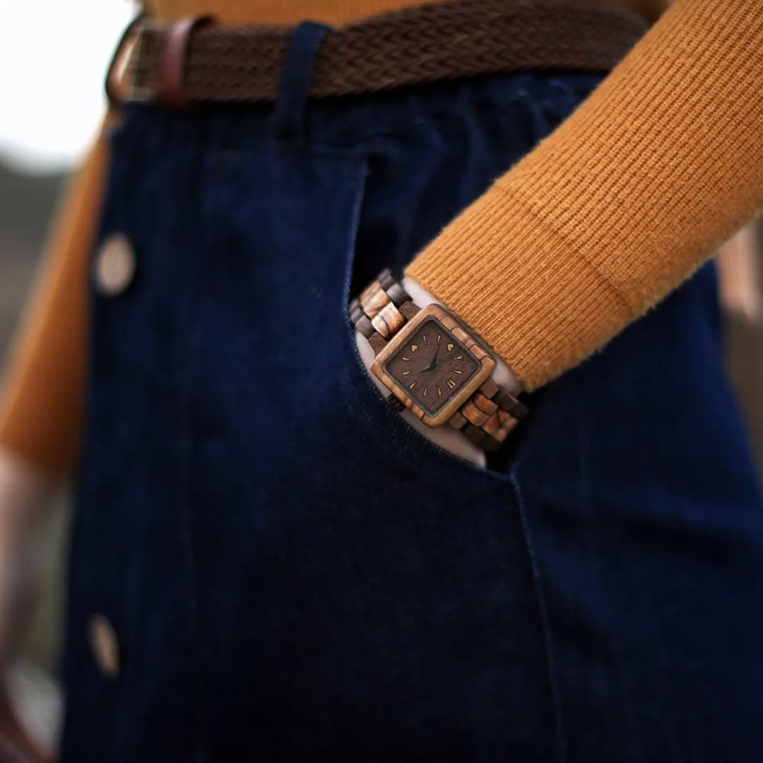 ساعت مچی چوبی مدل اسکوار