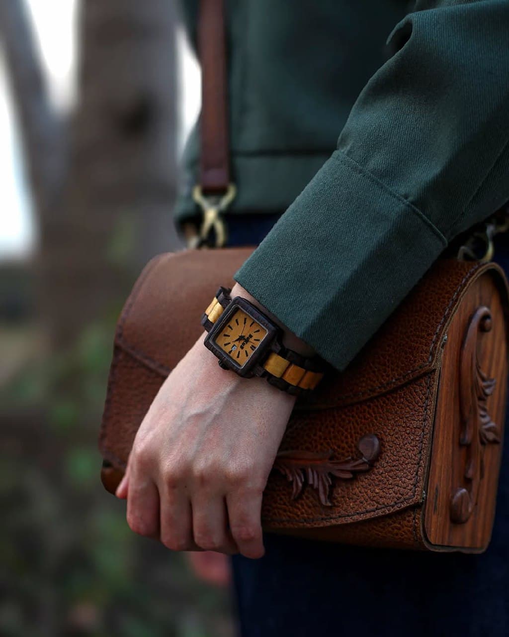 ساعت مچی چوبی مدل اسکوار