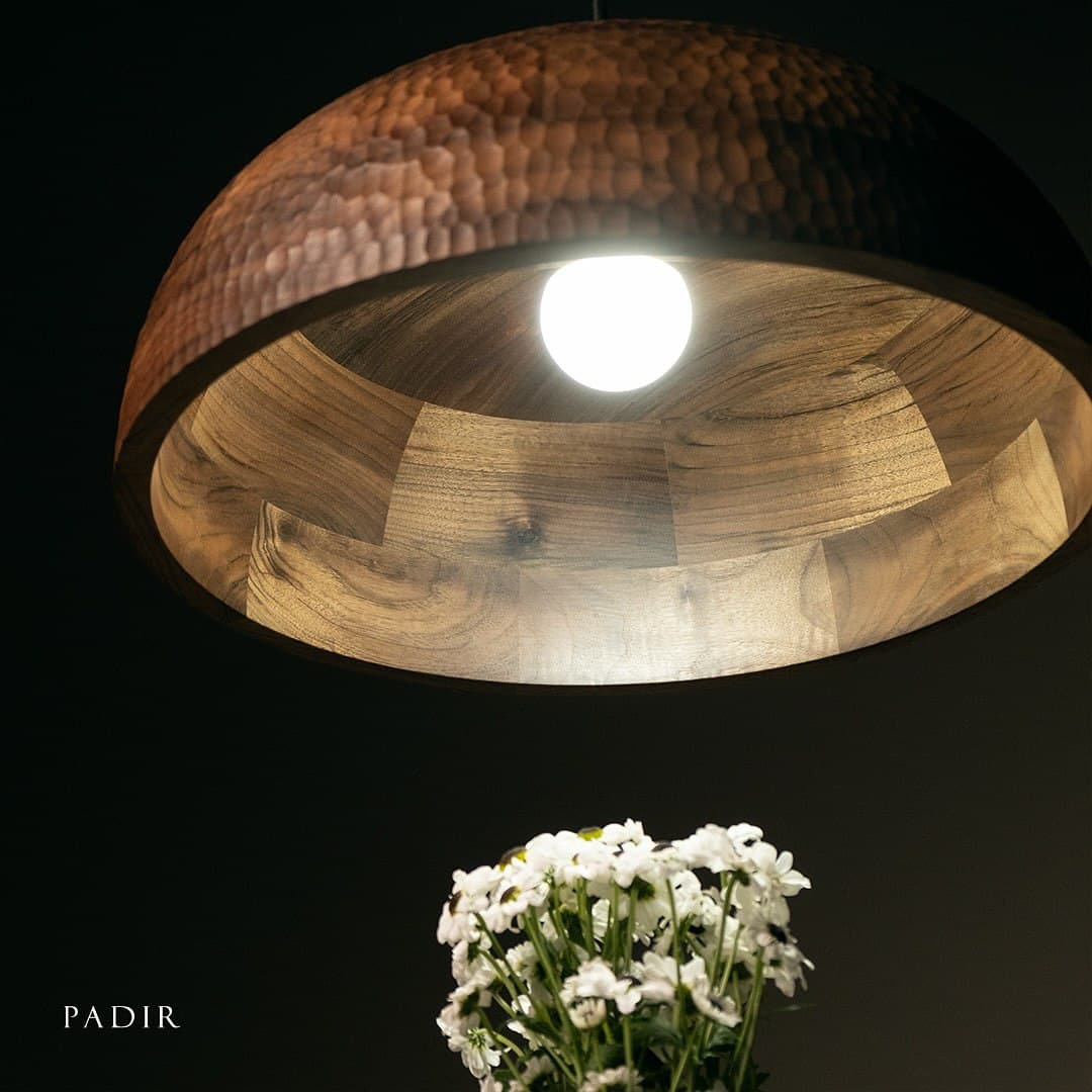 چراغ آویز چوبی دست ساز طرح کندو