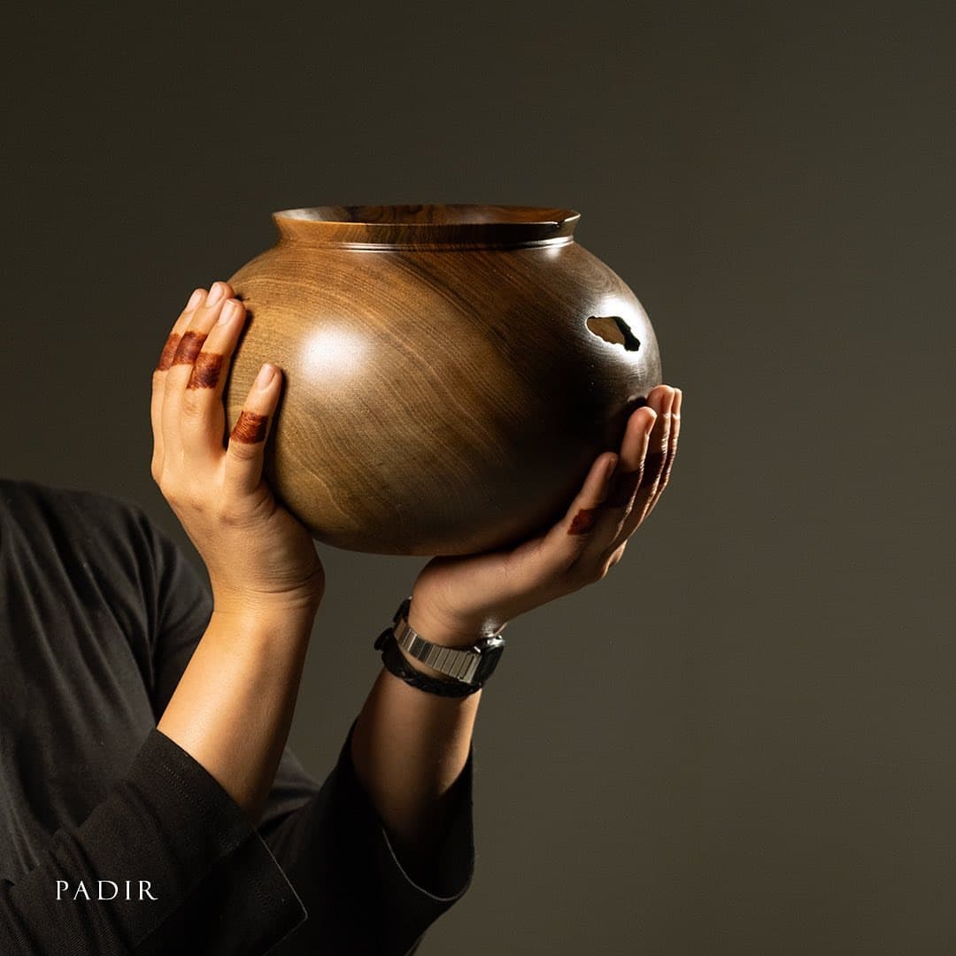 گلدان دکوری چوب گردو