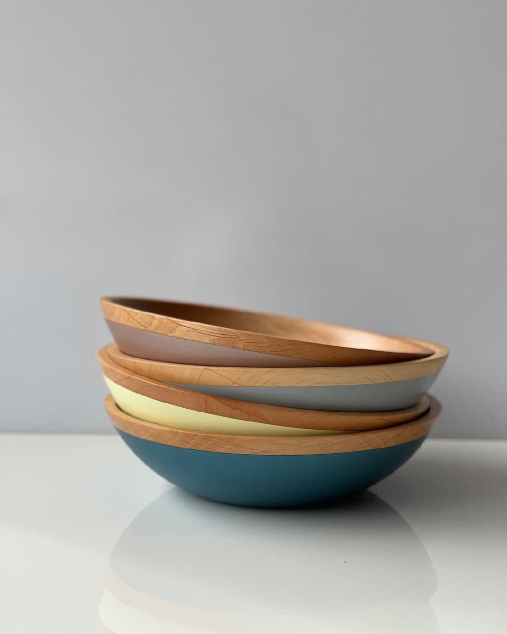 کاسه چوبی رنگی دستساز