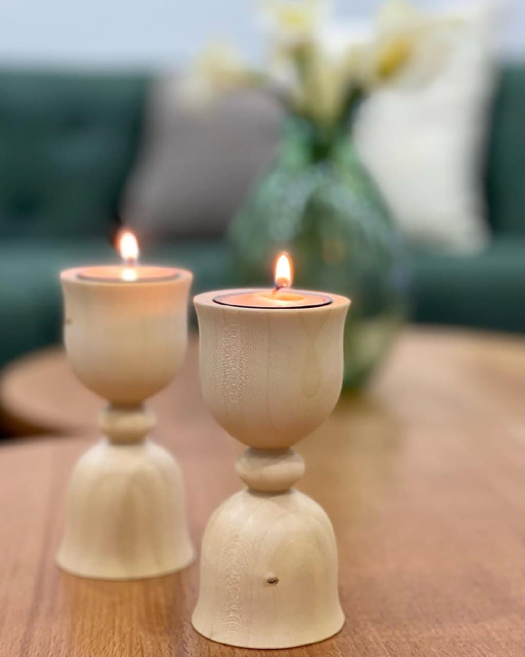 شمعدان چوبی خراطی شده