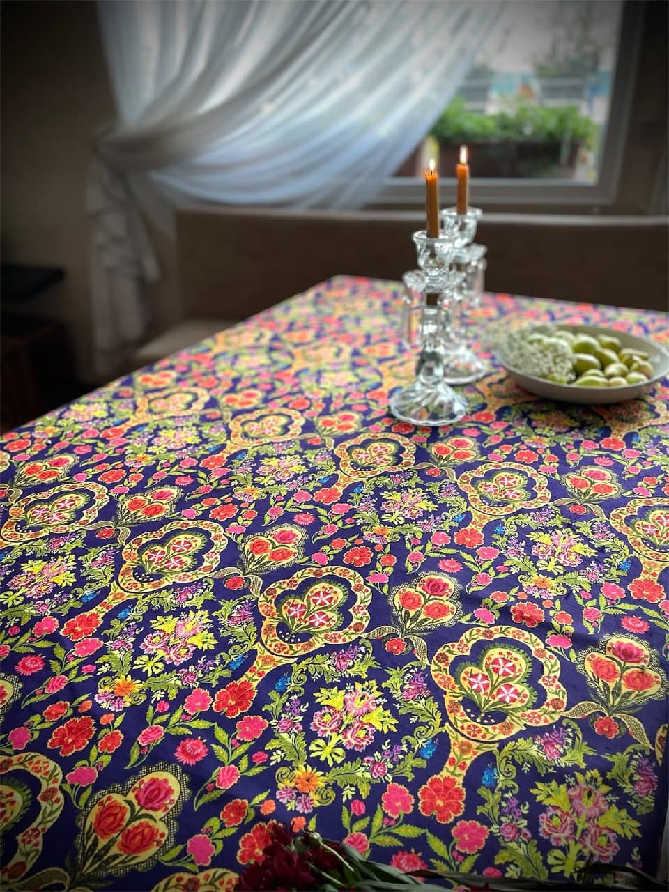 رومیزی مخمل طرح بهشت