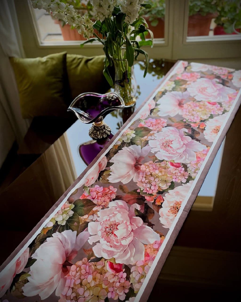 رانر رومیزی طرح گل مدل تابان