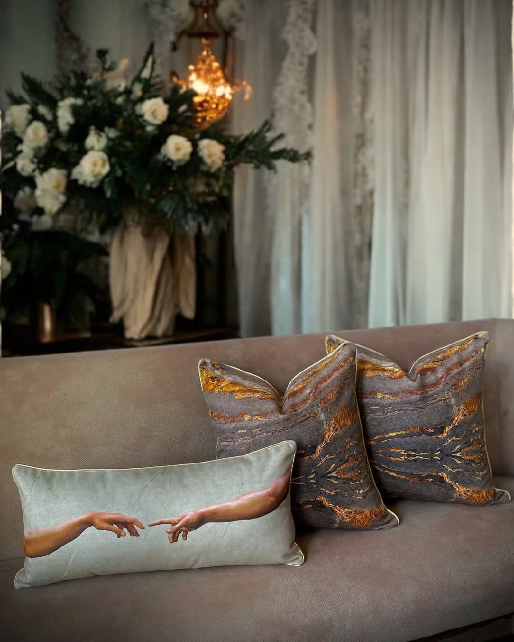 کوسن مستطیلی طرح آفرینش آدم