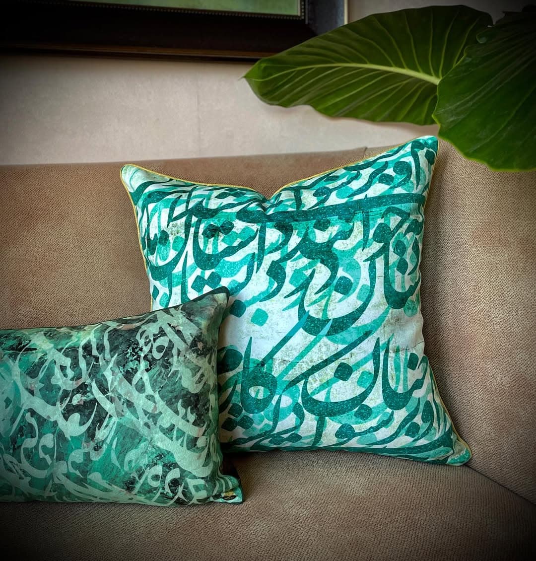 کوسن مخمل طرح خطاطی نستعلیق