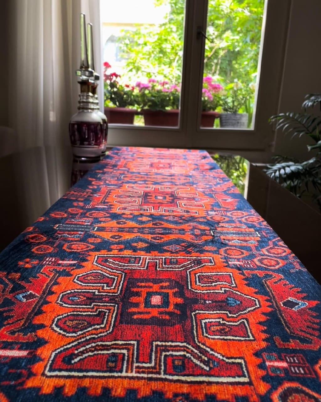 ست رانر و کوسن مخمل طرح گلیم