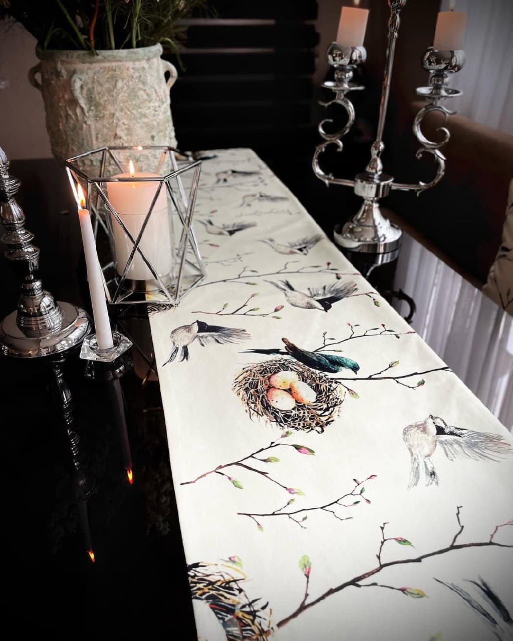 رانر رومیزی مخمل طرح پرنده