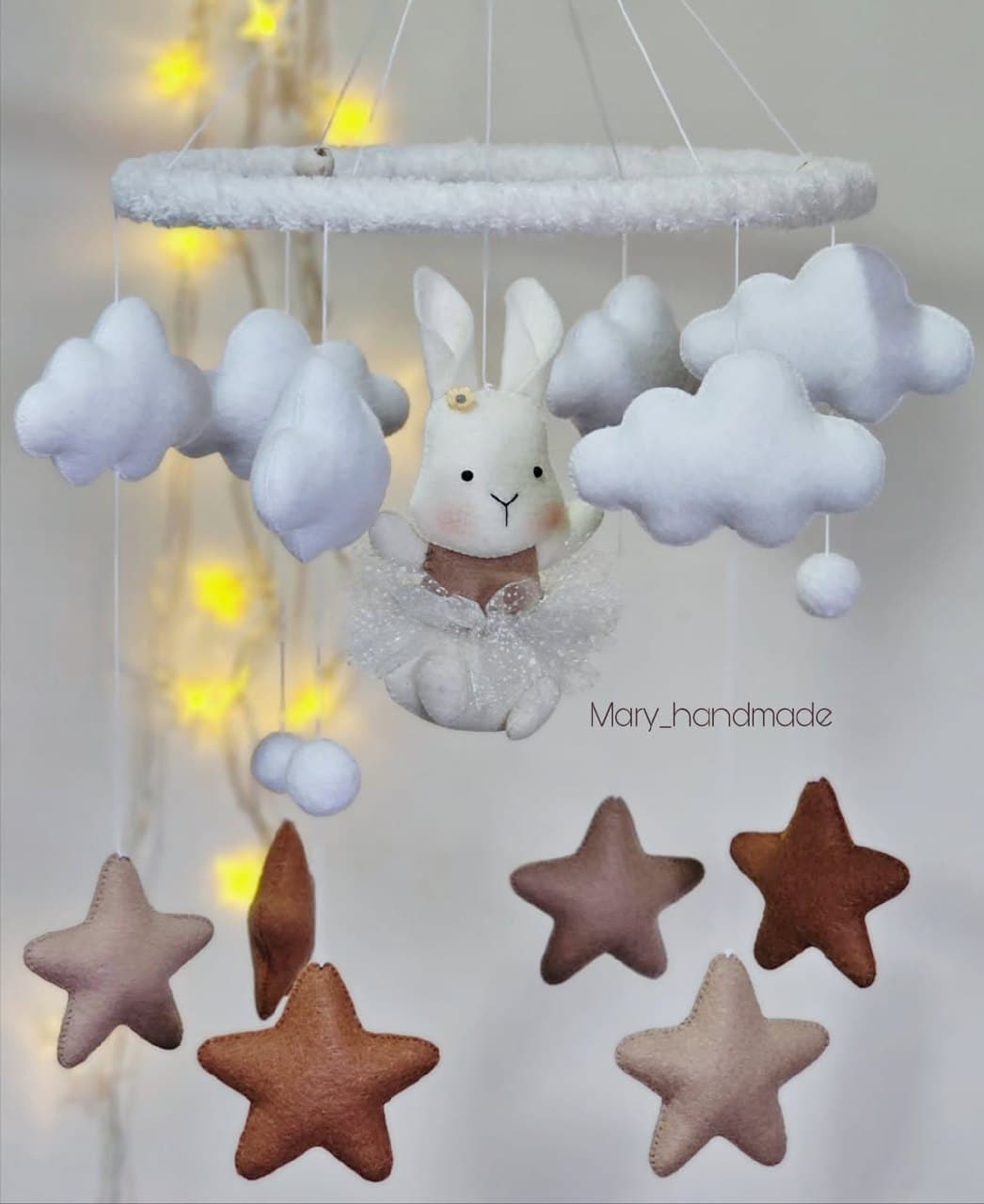 آویز تخت موزیکال نمدی طرح خرگوش و ستاره