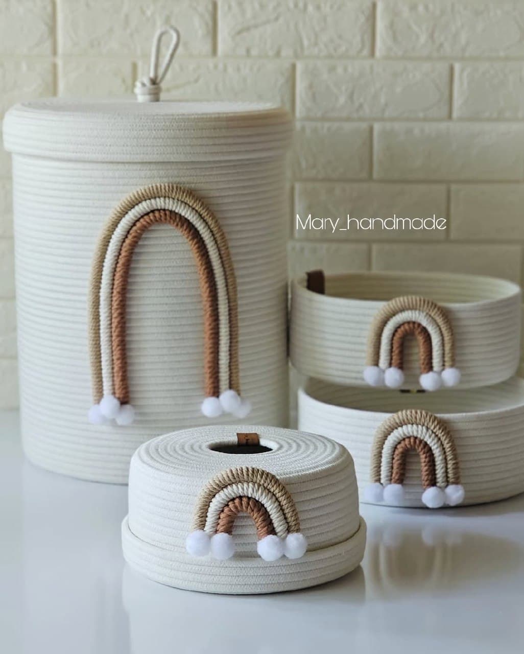 ست سبد سیسمونی دست‌ساز طرح رنگین کمان