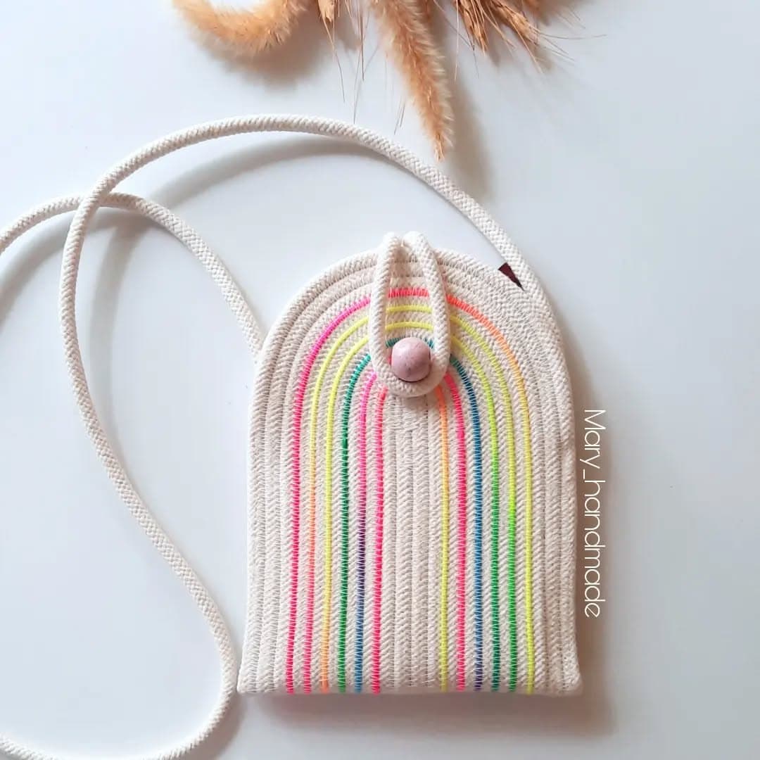 کیف موبایل قیطانی طرح رنگین کمان