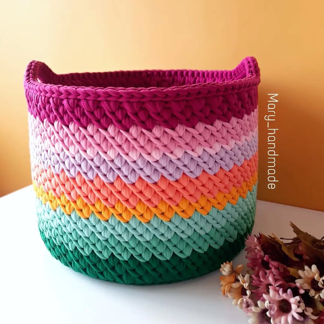 سبد تریکو رنگین کمانی