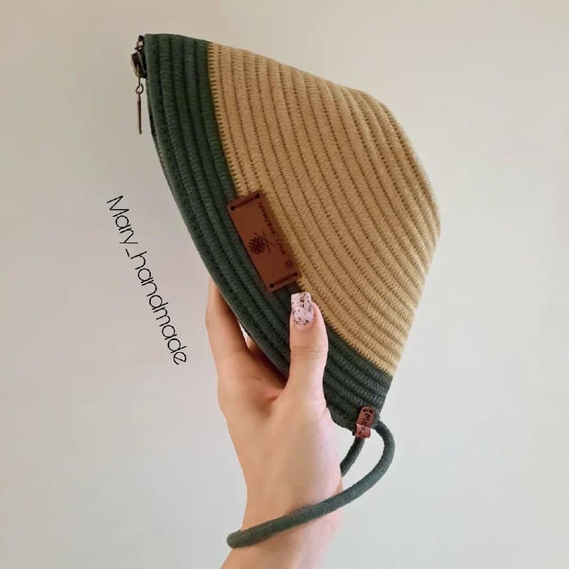 کیف لوازم آرایش دست دوز قیطانی