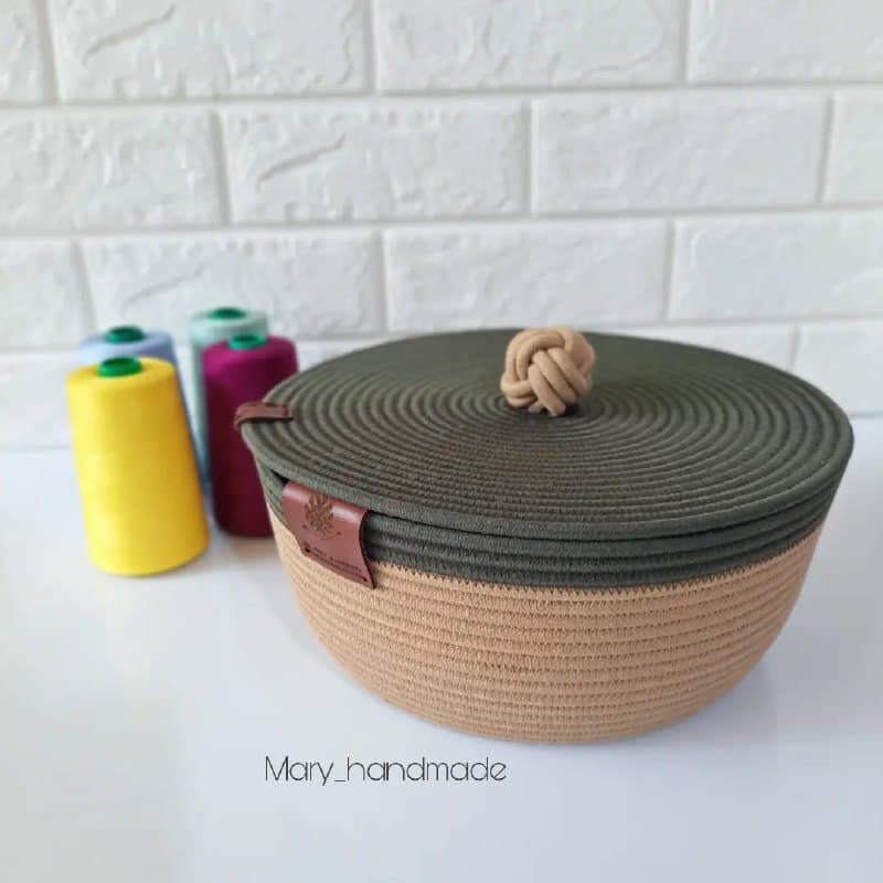 سبد قیطانی درب دار دو رنگ