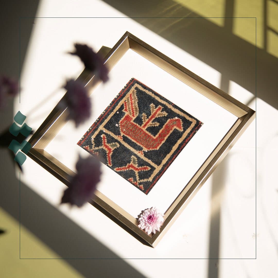 قاب فرش دستبافت آنتیک بختیاری