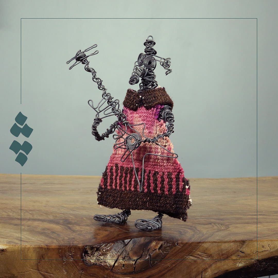 مجسمه دستساز چله طرح گیتاریست