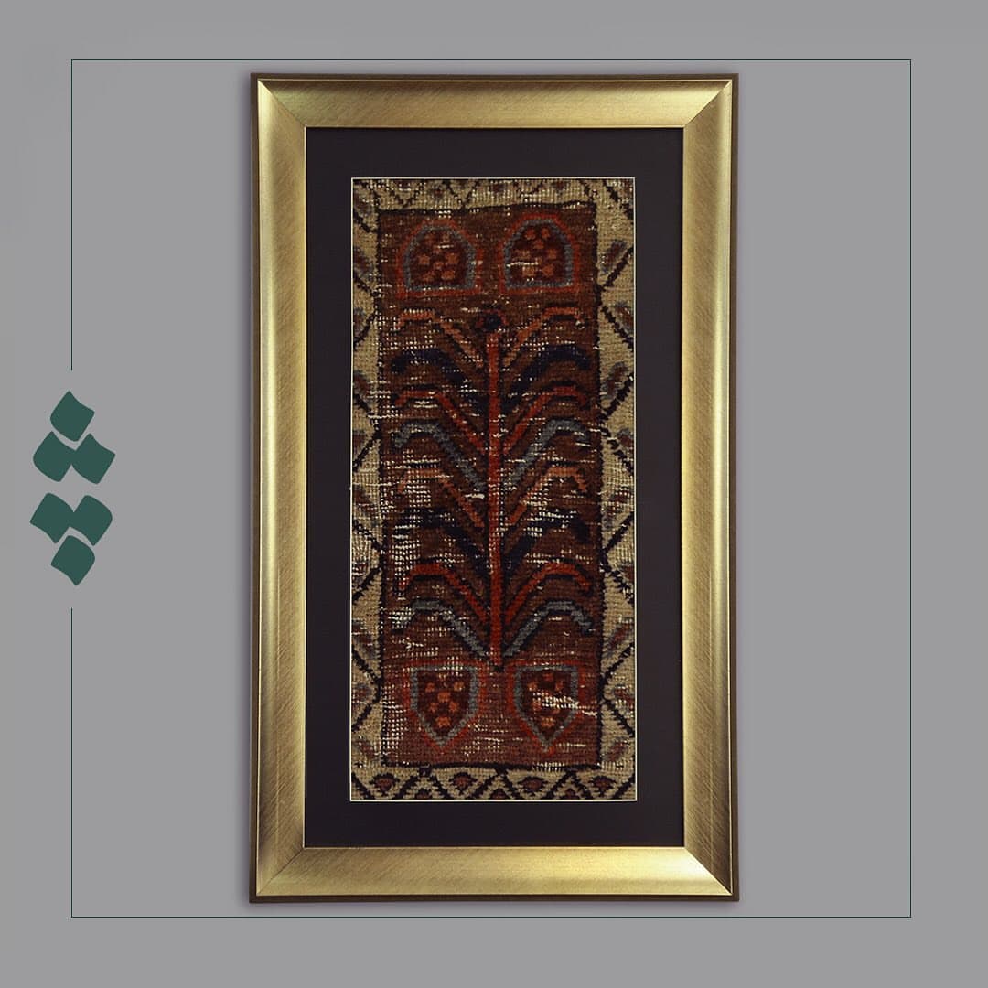 تابلو فرش دستبافت آنتیک موصل با قاب چوبی