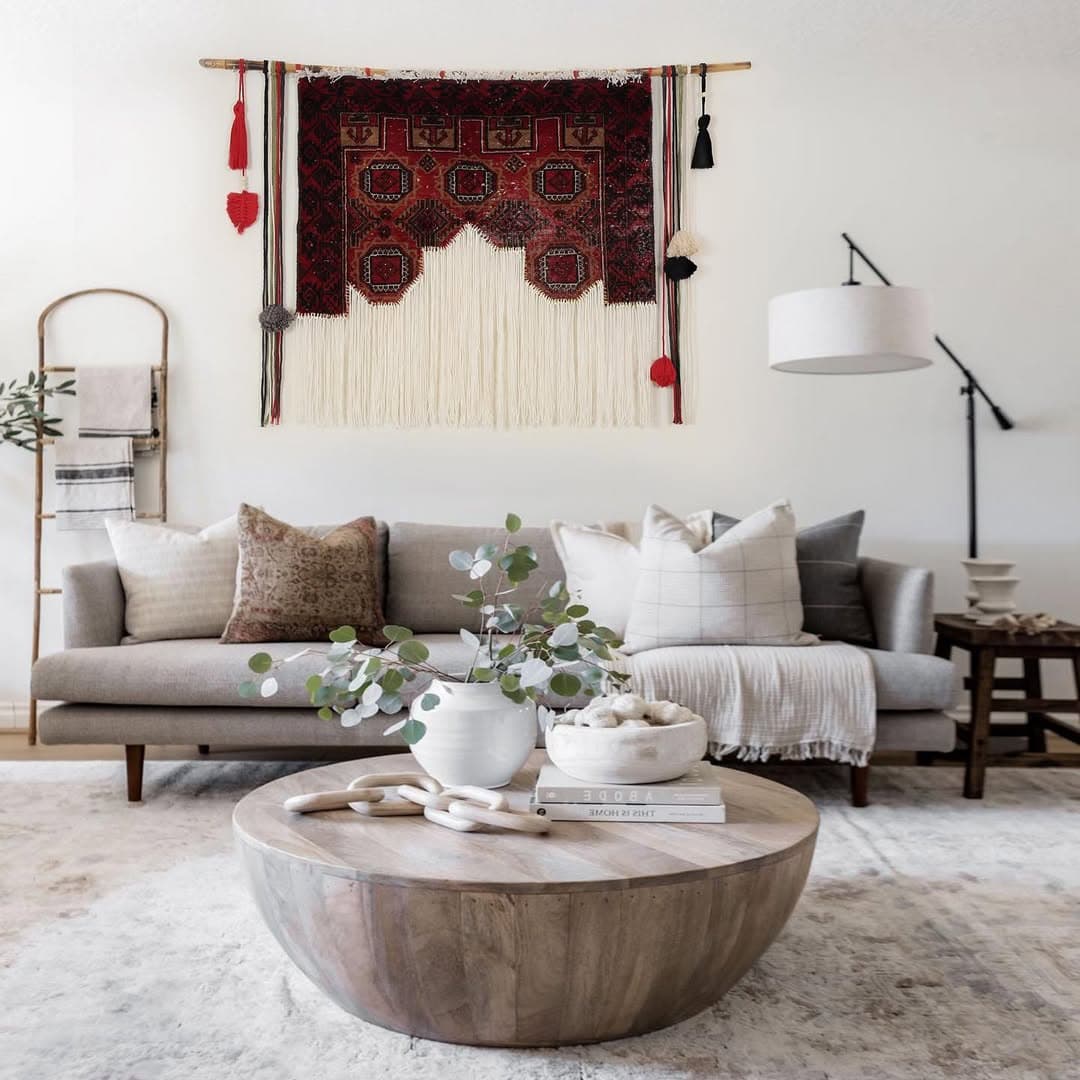 بوم فرش چله با قطعه فرش بلوچ