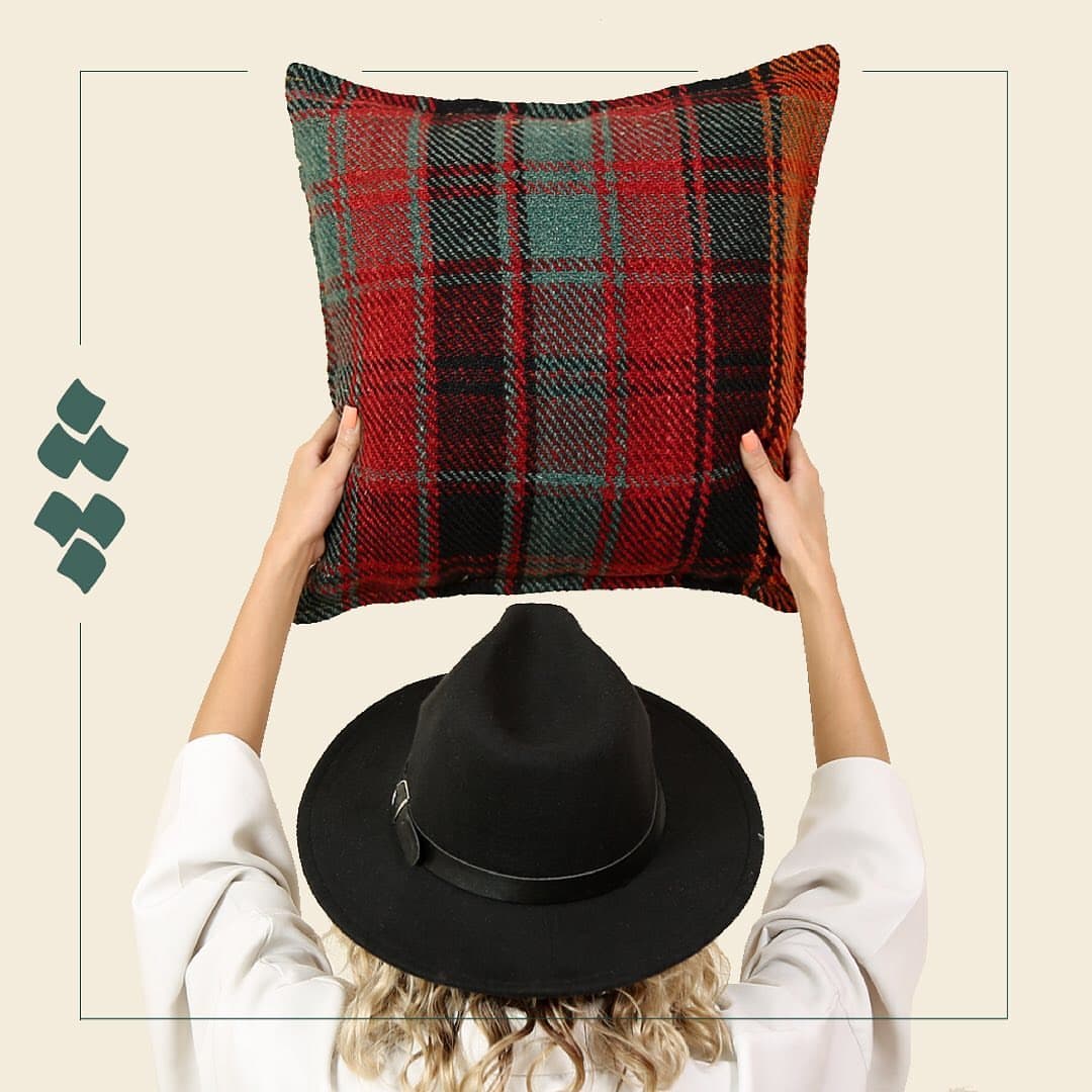 کوسن گلیمی دستبافت چله طرح چهارخانه