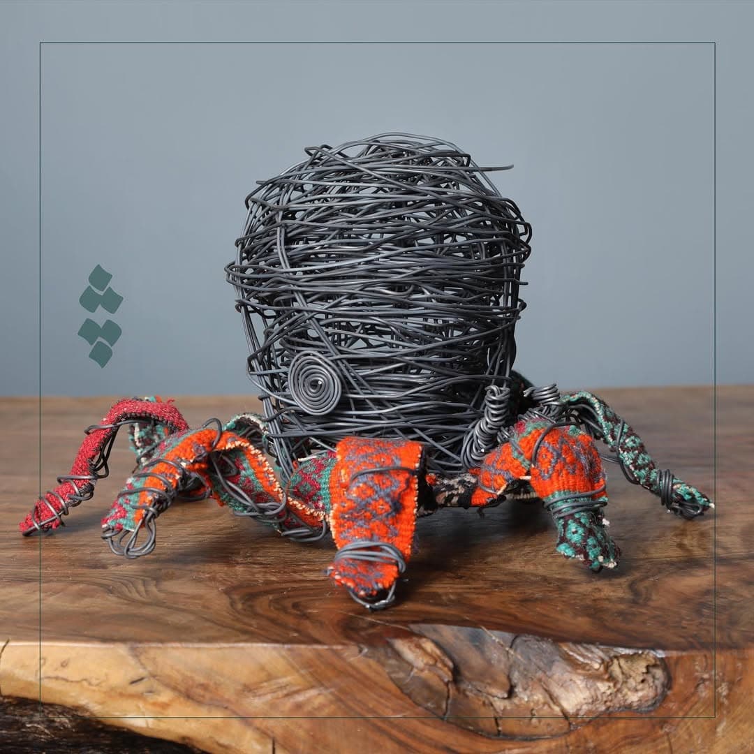 مجسمه مفتولی دستساز چله مدل هشت پا