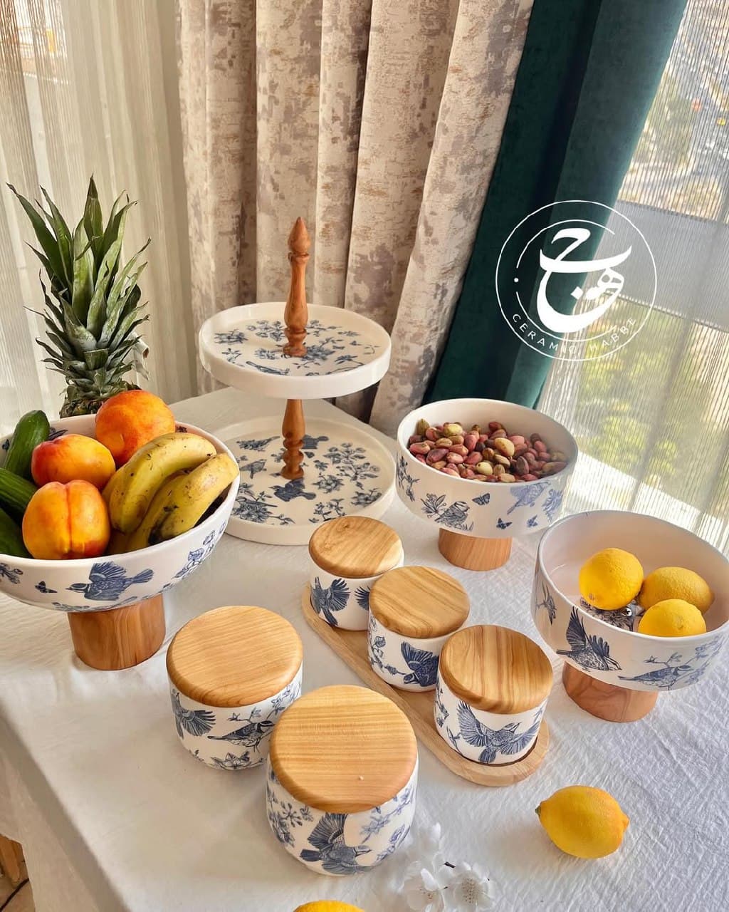 ست پذیرایی سرامیکی طرح پرواز با پایه چوبی