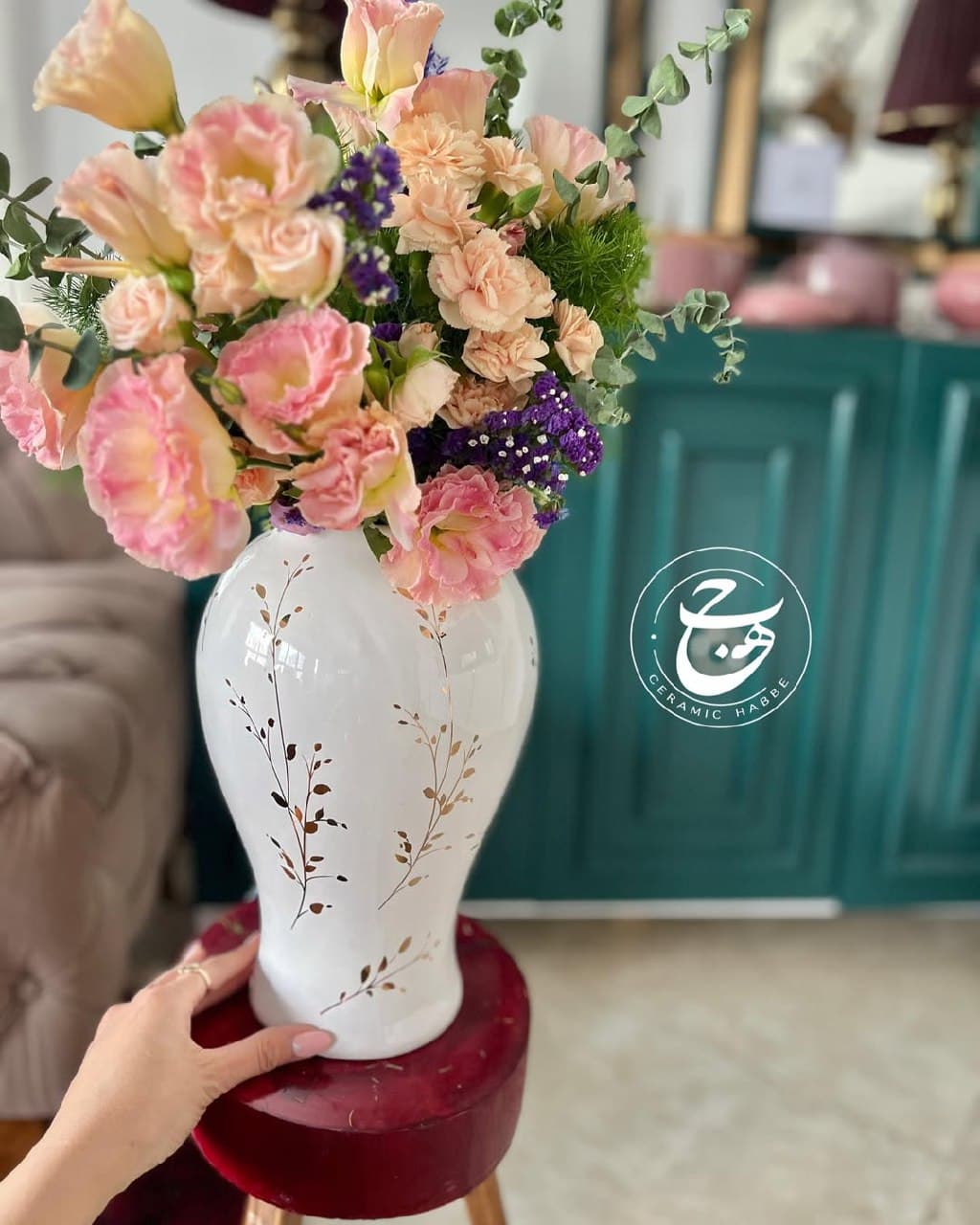 گلدان سرامیکی دکوراتیو طرح خوشه طلا