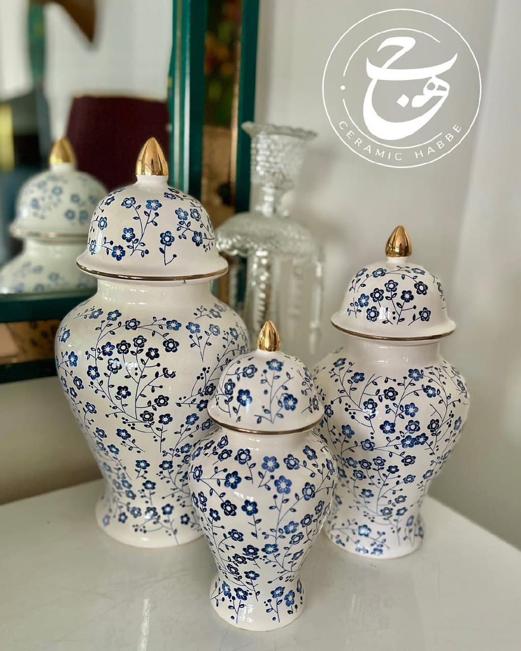 ست سه تایی جار سرامیکی دستساز طرح گل آبی طلاکوب
