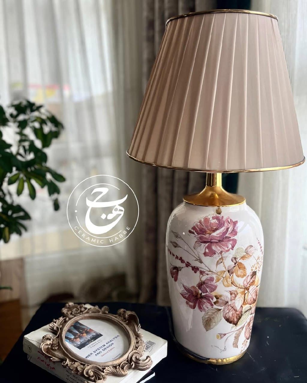 آباژور رومیزی سرامیکی طرح گل آبرنگی