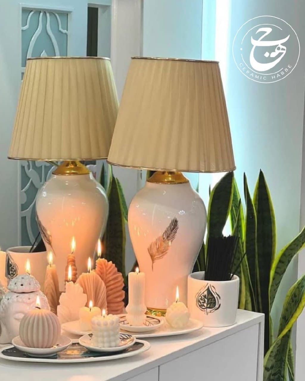 آباژور رومیزی سرامیکی حبه مدل پر طلایی