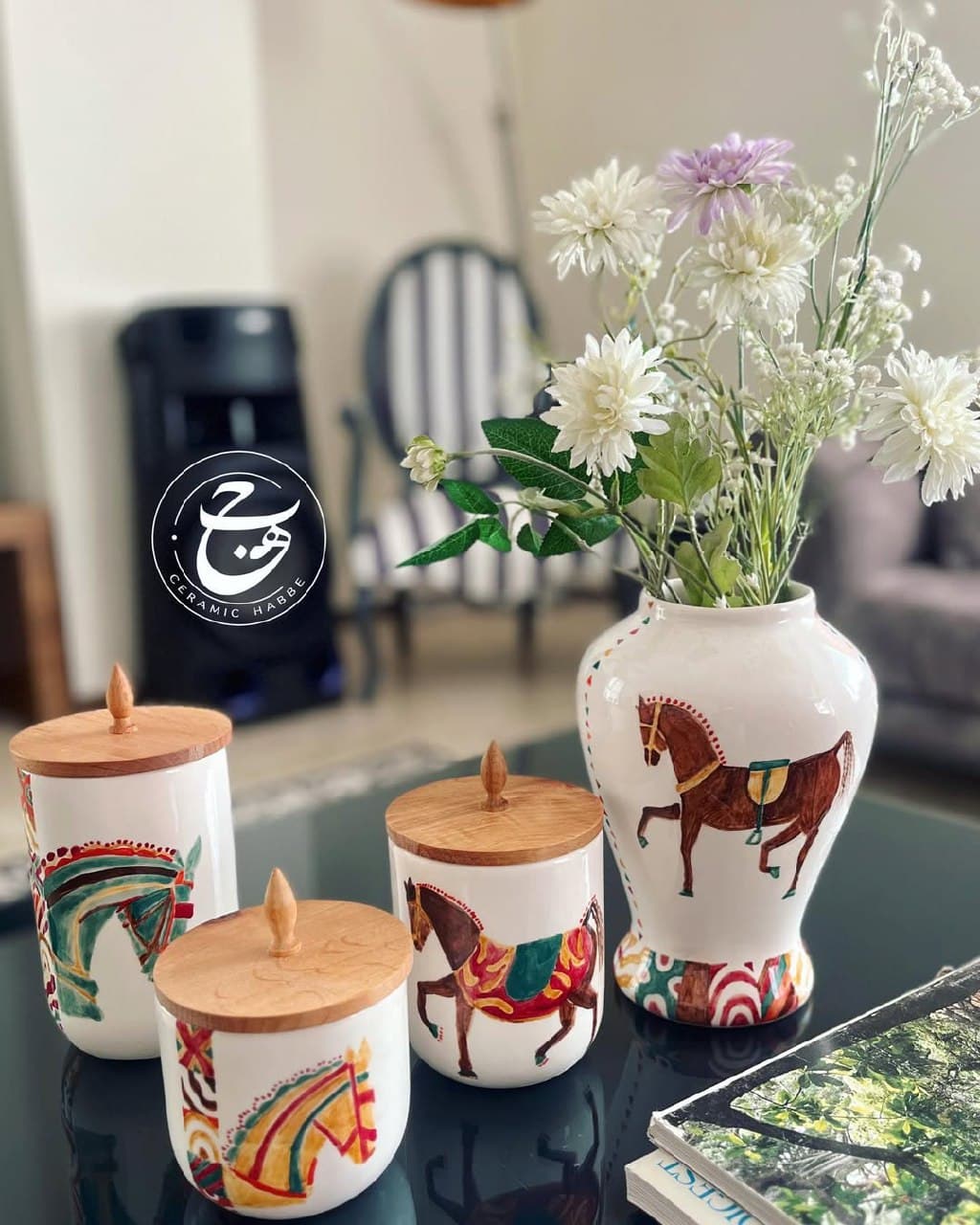 ست بانکه سرامیکی سه تایی دست ساز طرح اسب با درب چوبی